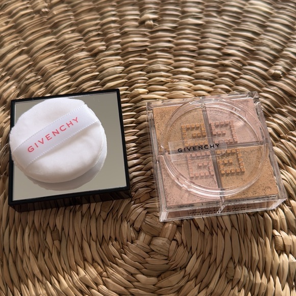 Givenchy PRISME Libre Highlighter 
2 Color Loose Powder Highlighter - Picture 5 of 11